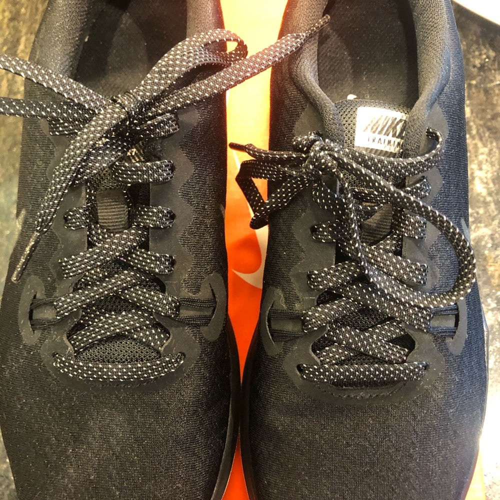 nike in season tr 7 mtlc